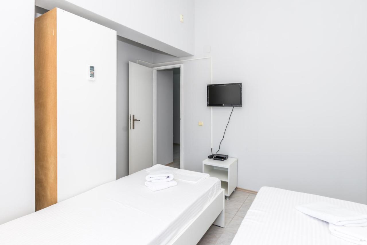 Apartments Dovana Каштела Екстер'єр фото