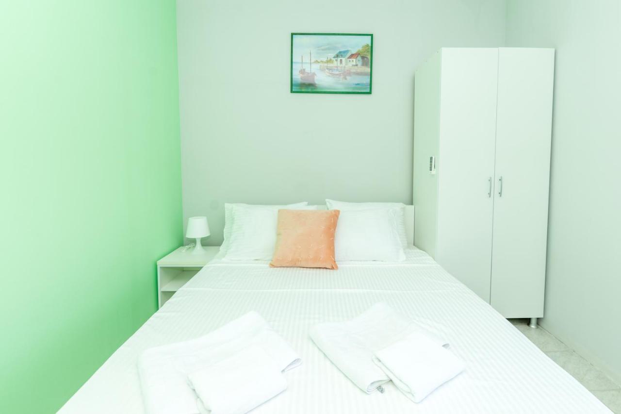 Apartments Dovana Каштела Екстер'єр фото