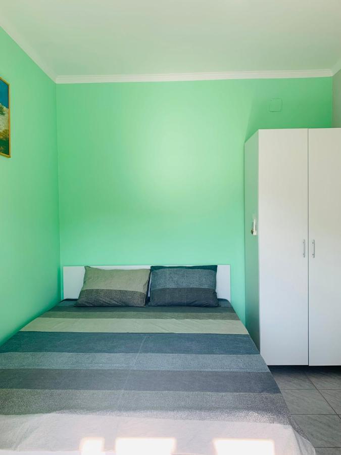 Apartments Dovana Каштела Екстер'єр фото